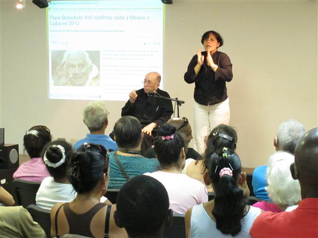 Encuentro con el Monseñor Carlos M. de Céspedes