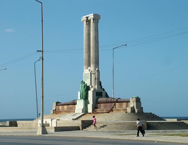 Monumento al Maine antes de iniciado el proceso de restauracion