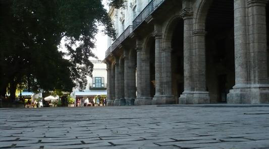 Calle de madera en la Plaza de Armas