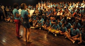 Graduación del segundo año de los talleres del proyecto “A+ Espacios Adolescentes” / Foto Néstor Martí