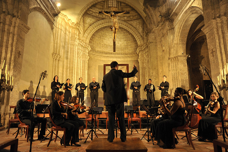 En la Basílica Menor del Convento de San Francisco de Asís, se estrenó la obra de Cayetano Pagueras y Juan París, músicos catedralicios de Cuba de los siglos XVIII y XIX.