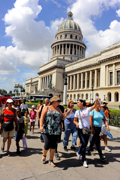 El Capitolio Nacional resulta uno de los atractivos en los "andares" por el Centro Histórico de la capital
