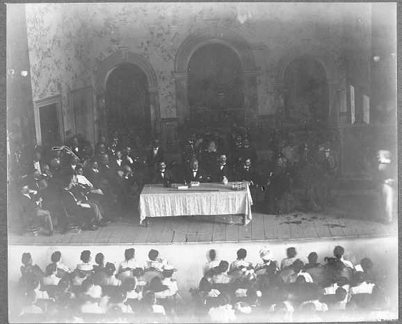 Actos celebrados en el Teatro