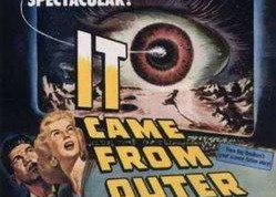 Afiche de la película  “It Came From Outer Space” (Vinieron de otro Mundo) de (1953) una de las tantas que se proyectaban en los cines y se podían ver en 3D con el uso de gafas polaroides.