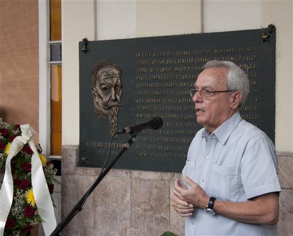 acto en conmemoración a los ocho estudiantes de medicina, asesinados un día como hoy, hace 142 años