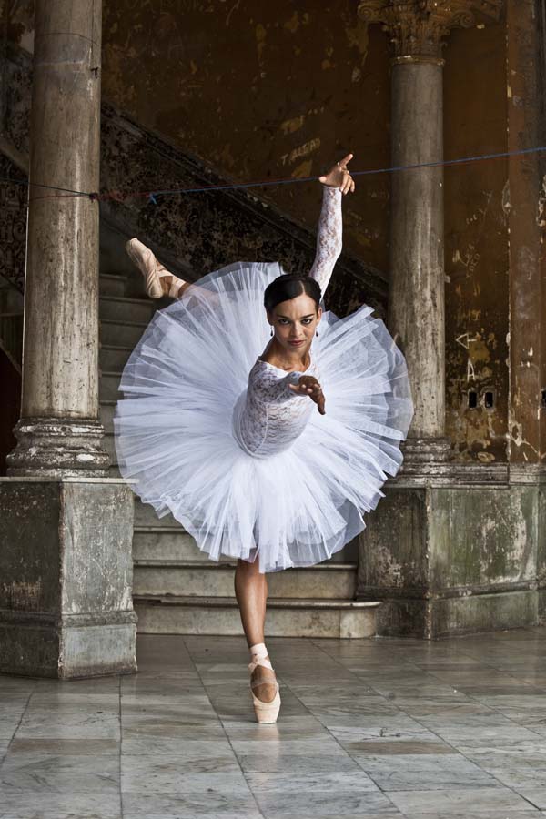 Viengsay Valdés, Primera Bailarina del Ballet Nacional de Cuba, en La Guarida, Centro Habana, Ciudad de La Habana, Cuba