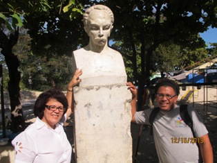 CON JOSÉ MARTI EN ESCUELA REPUBLICA DE CUBA