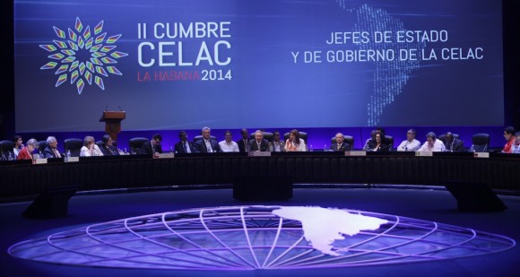 En breve ceremonia que agrupó a las Jefas y Jefes de estados y gobiernos participantes, Raúl  Castro se refirió a este período en el cual la nación cubana lideró la CELAC , labor que “tratamos de desempeñar con seriedad y responsabilidad.”