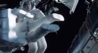 Figura: Escena de la película “Gravity” donde se muestra el impacto de los  escombros espaciales.