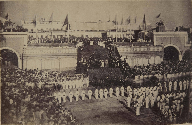 03Acto solemne celebrado para iniciar la demolición de la muralla 8 de agosto de 1863 (Custom) copia