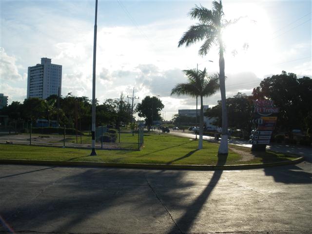 Entrada a la ciudad de Cienfuegos (Small)