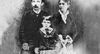 De izquierda a derecha: José Martí, José Francisco Martí y Carmen Zayas Bazán.