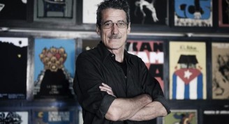 El director de cine, Fernando Pérez tuvo a su cargo la presentación de la revista.