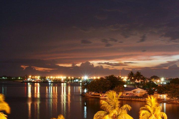 Cienfuegos de noche