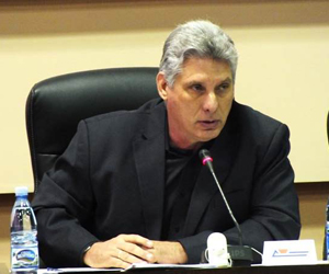 miguel-diaz-canel-8-congreso-uneac-foto-abel-rojas-barallobre-1