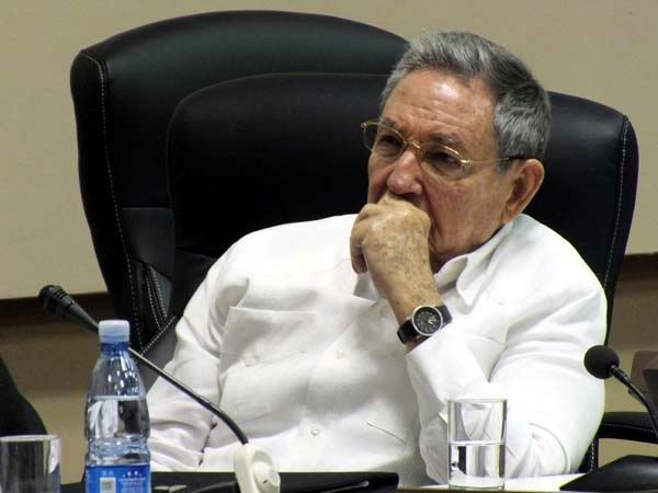 raul-castro-clausura-8-congreso-uneac-foto-abel-rojas-barallobre