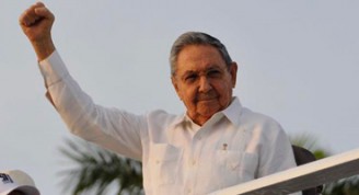 Felicita Raúl Castro a campeones de Serie del Caribe