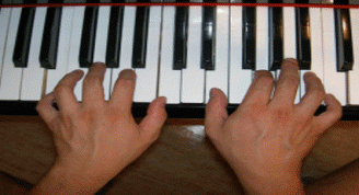 tocar-piano-aaa_0