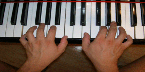 tocar-piano-aaa_0