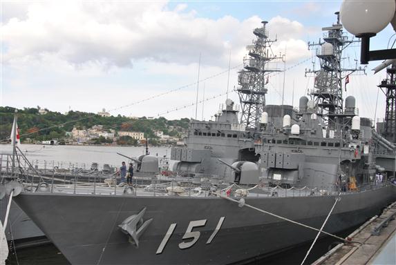 Vista de uno de los buques japoneses