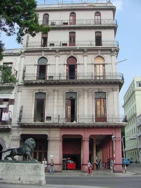 Hotel Regis (Custom)