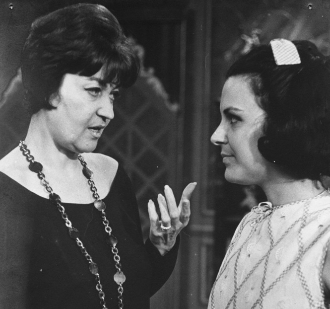 María de los Ángeles Santana y Mariana Ramírez Corría en San Nicolás del Peladero