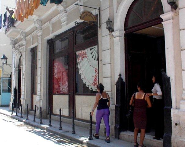 4-Obrapía 107, tienda del Abanico
