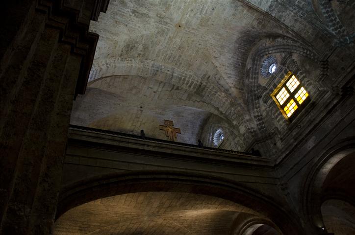 BASILICA 2 (Small)