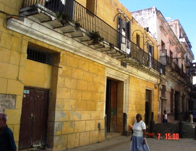 1-antiguo edificio Mayarí (fachada por SIgnacio-antes)