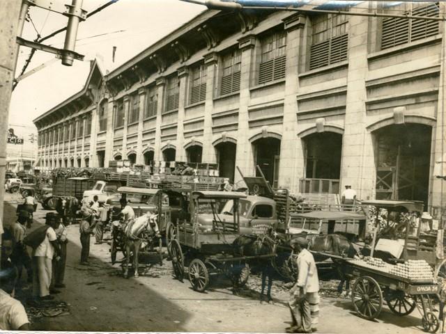 Mercado por Arroyo