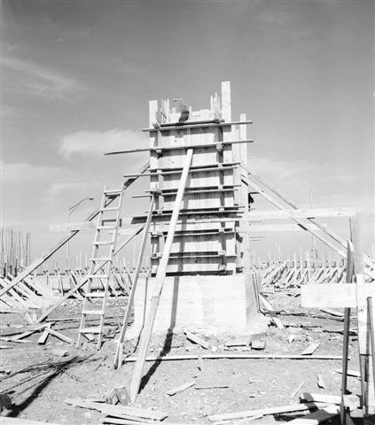 39751 1958 feb18 Monumento a Calixto García en Malecón y G, construc. (Small)