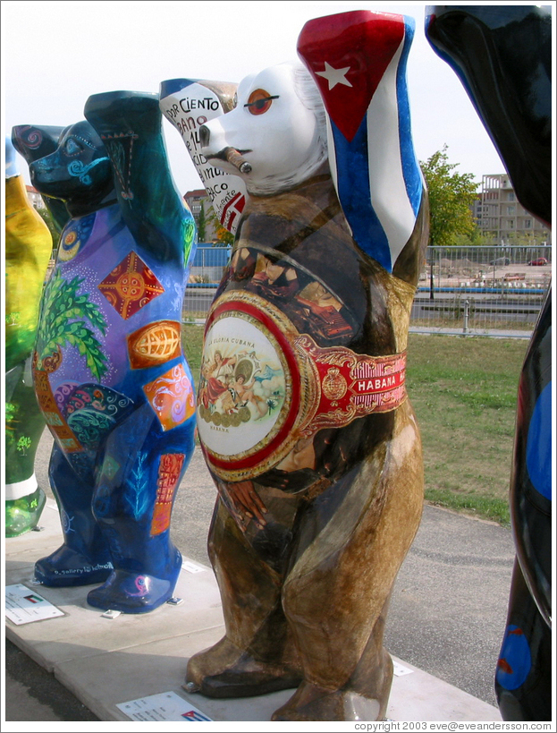 berlin-bears-cuban-bear-large