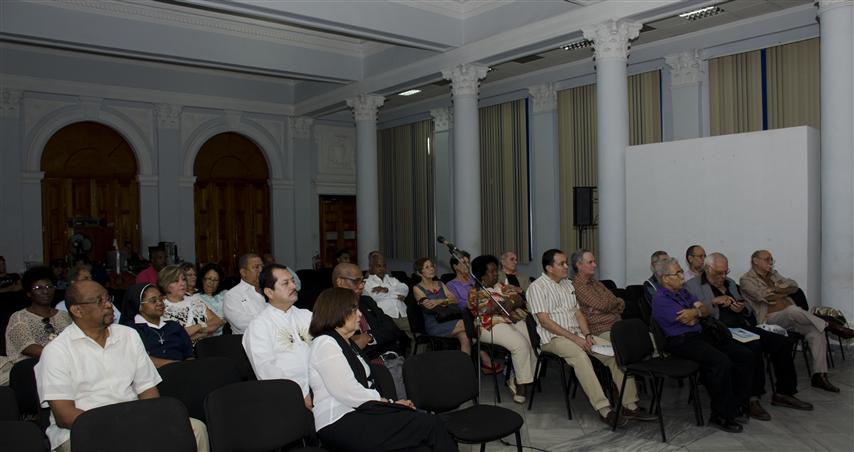 conferncia de Roberto Cassá en el Centro Hipanoamerica de Cultura (Small)