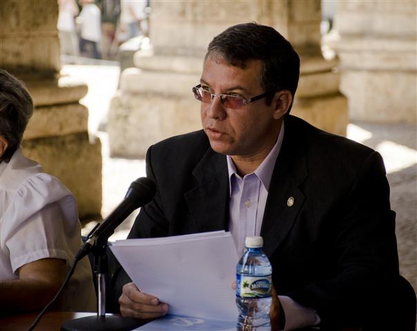 presentacion libro leal felix julio (Small)