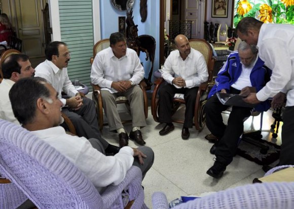 Fidel-y-los-cinco-12-580x413