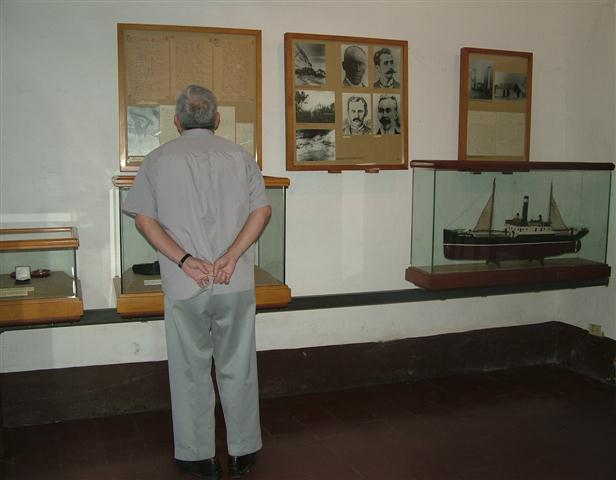 Leal visita el Museo Casa natal de José Martí / Foto Alexis Rodríguez - HR
