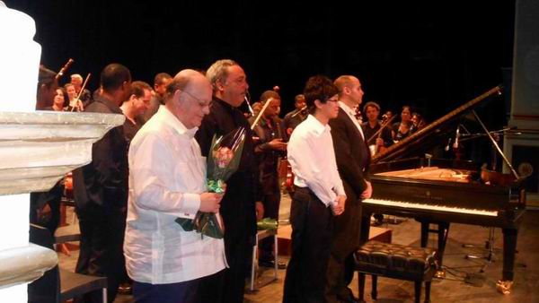 clausura-encuentro-jovenes-pianistas-2014