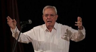 Eusebio Leal, Historiador de La Habana, dialogó con los remedianos sobre la importancia de trabajar hacia el futuro, sin olvidar lo que fuimos. (Foto: Ismael Francisco/Cubadebate)