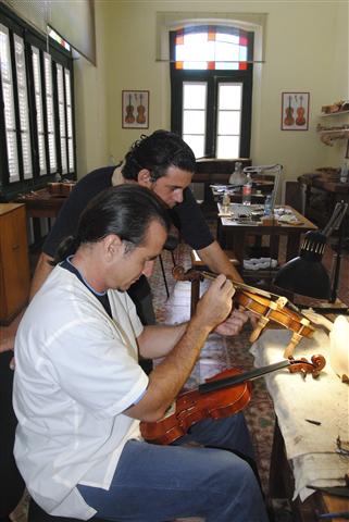luthier 2 (Small)