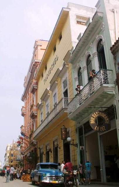 3-Farmacia Taquechel, calle Obispo
