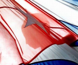 bandera-cubana-f-kaloian