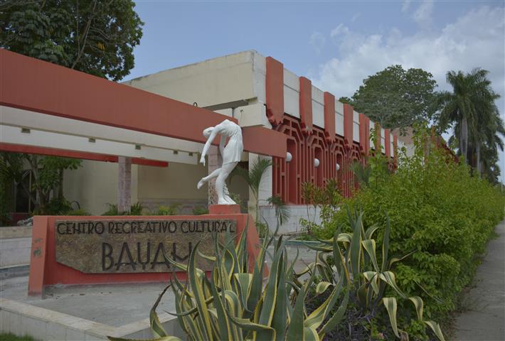 Centro Cultural “Bayam”