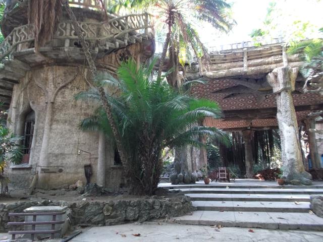Salones (Small)