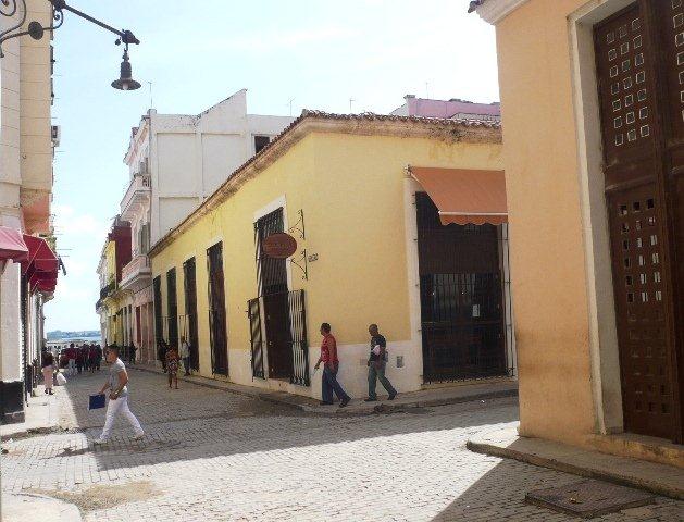 4-Bodega española en Oficios y Santa Clara
