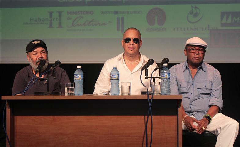 César Monges junto a Isaac Delgado y Adalberto Álvarez