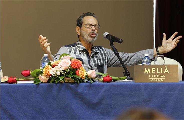 maestro-leo-brouwer (Small)
