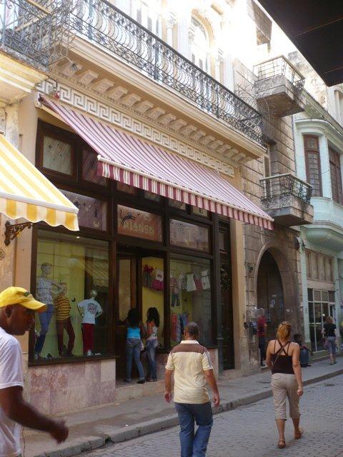 3-Obispo 358-tienda Trianón