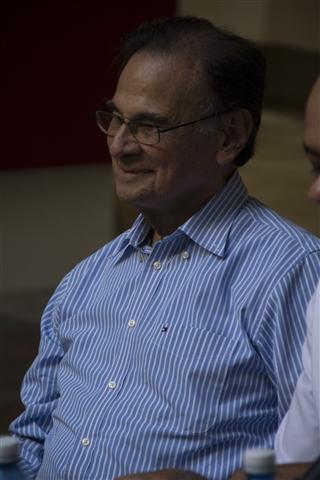 Excelentísimo Señor Alí Rodríguez Araque, Embajador de la República Bolivariana en Cuba