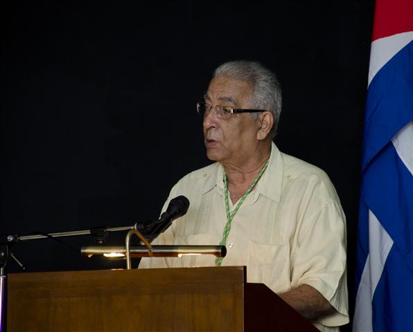 El Dr. Eduardo Torres Cuevas, Presidente de la Academia de Historia de Cuba durante la Sesión Solemne