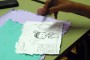 Los miembros del taller de Hiostorietas creron sobre papel artesanal